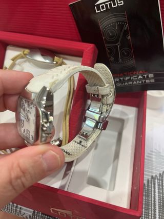 Reloj Lotus + Pulsera 15509