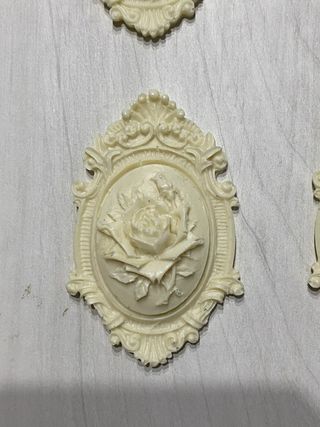 6 MEDALLONES RESINA (LOTE I)