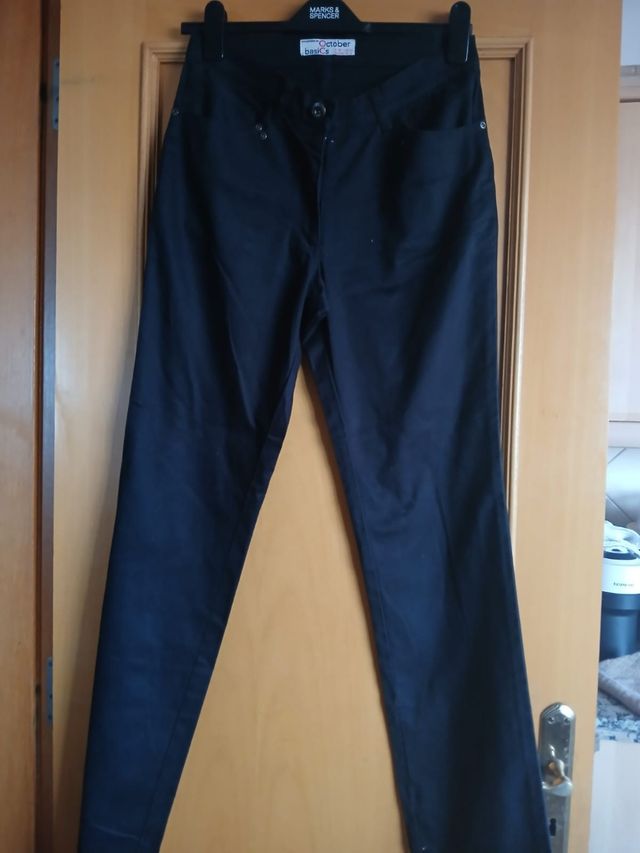 Vaqueros negros elásticos