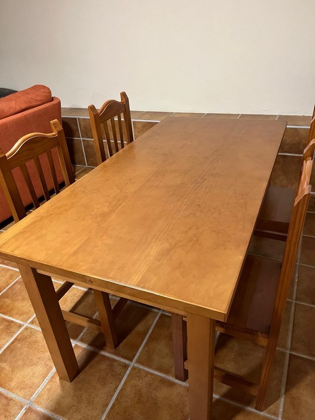Mesa comedor madera - 4 sillas
