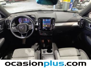 Volvo XC40 B3 G Momentum Pro Auto 120 kW (163 CV)