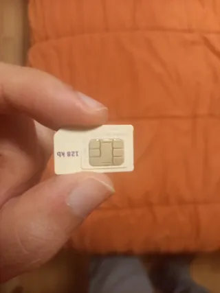 Móvil Nokia 311 libre y cargador