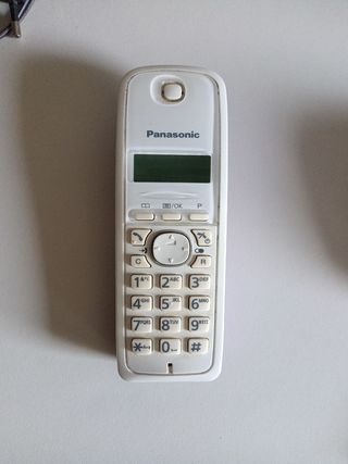Teléfono inalámbrico Panasonic completo