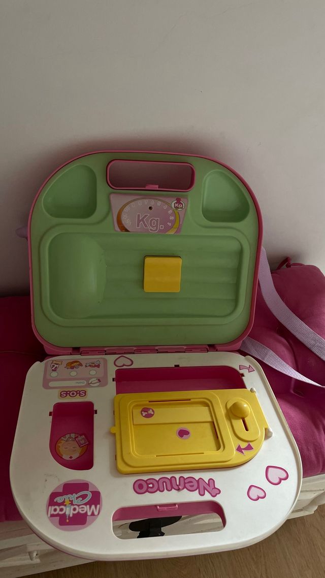 Maletín médico Nenuco