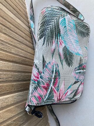 Bolso Guess bandolera 