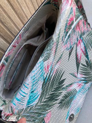 Bolso Guess bandolera 