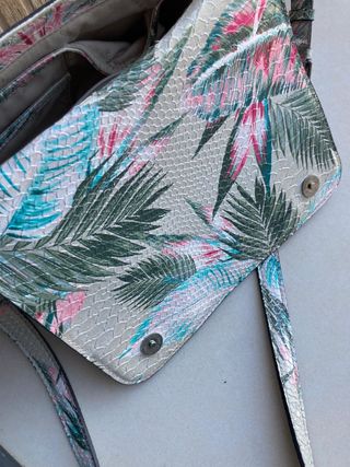 Bolso Guess bandolera 