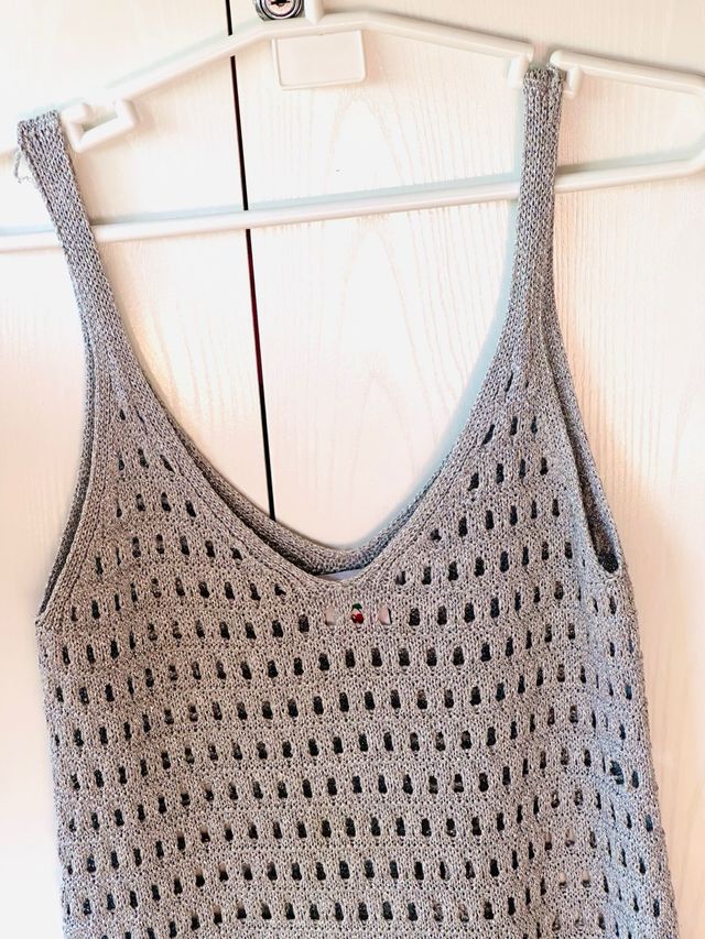 Vestido de punto plateado