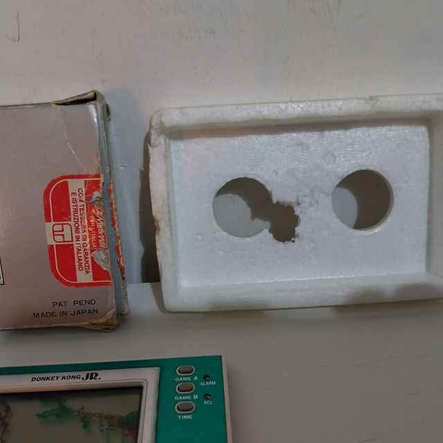 Nintendo Donkey Kong Jr. Game & Watch