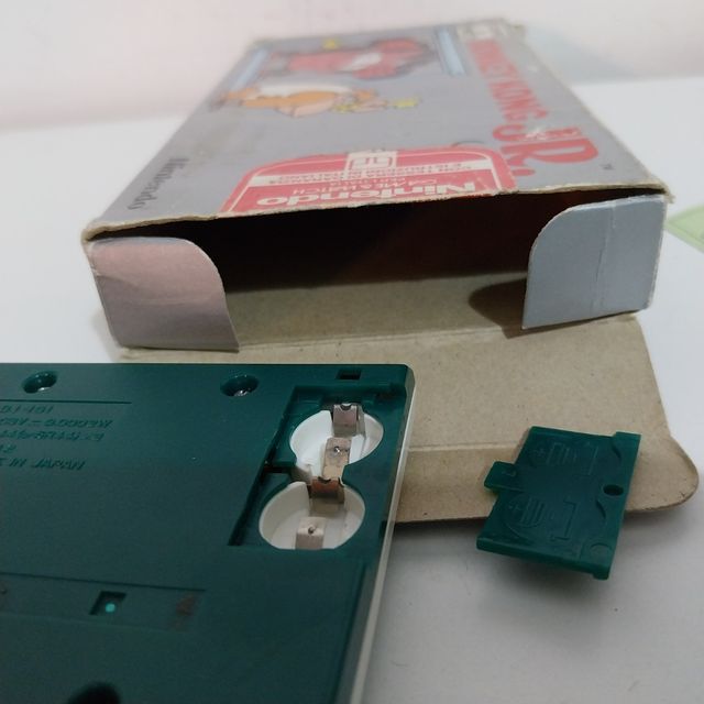 Nintendo Donkey Kong Jr. Game & Watch