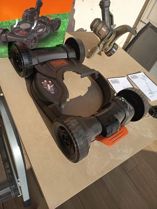 Black+Decker 3-en-1 550W: cortacésped, desbrozador