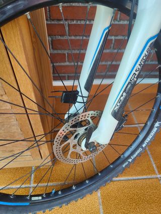 Bicicletta MTB Trek 4300 Disc in alluminio.