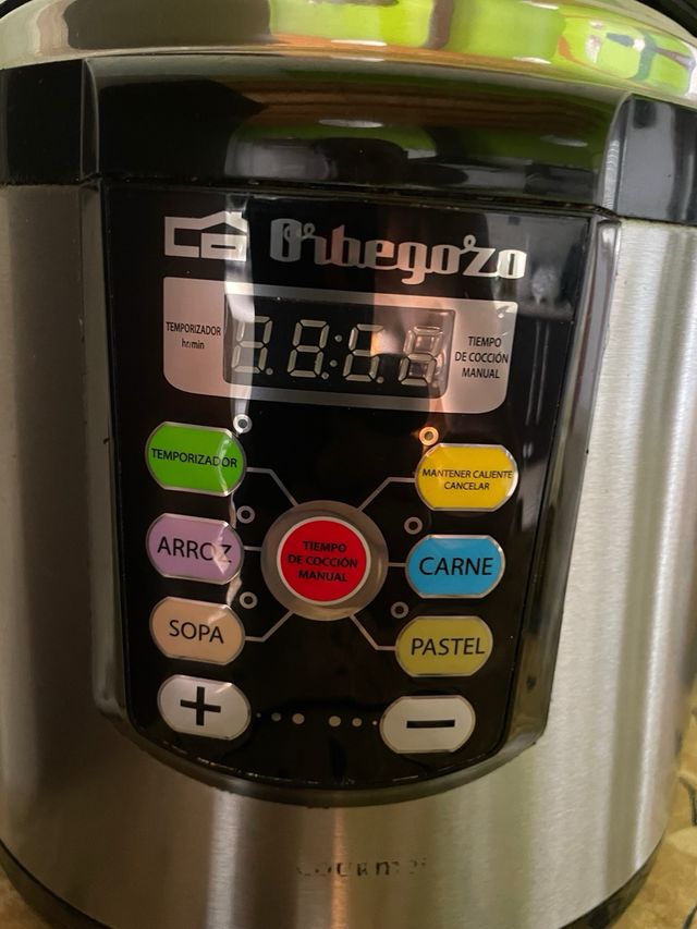 Olla programable Orbegozo