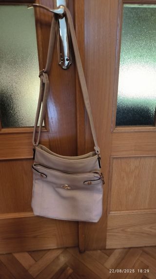 Bolso Victorio & Lucchino beige