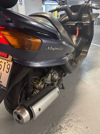 Moto Scooter Yamaha Majesty 250