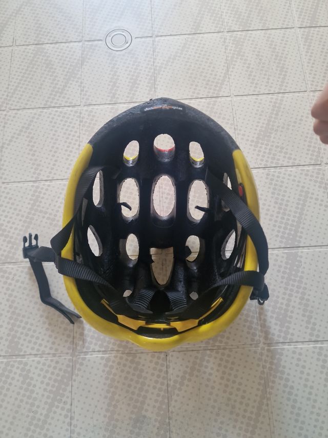 Casco bici P.C. Cambrils