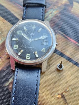Reloj LOV automático