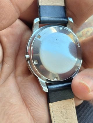 Reloj LOV automático