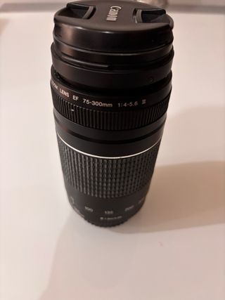 Cámara Canon EOS 1100D + Objetivo