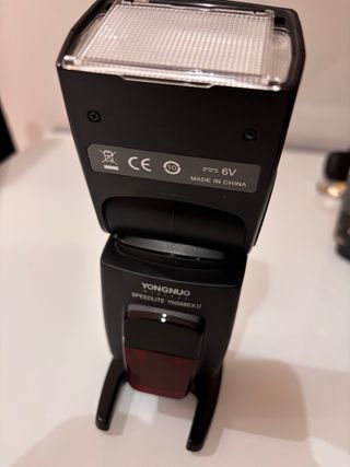 Cámara Canon EOS 1100D + Objetivo