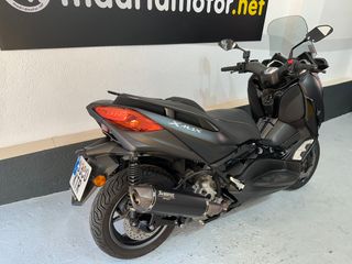 YAMAHA X-MAX 300 IRON MAX