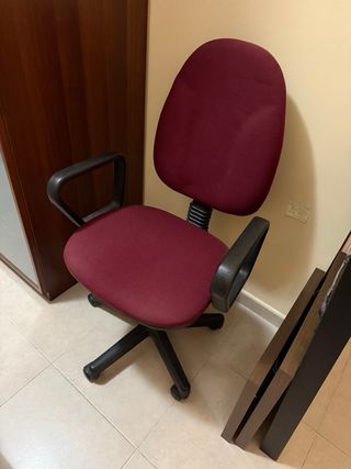 Silla oficina giratoria roja