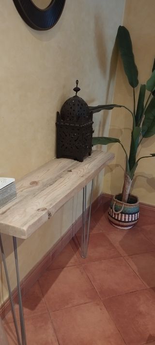 Mesa recibidor madera rustica
