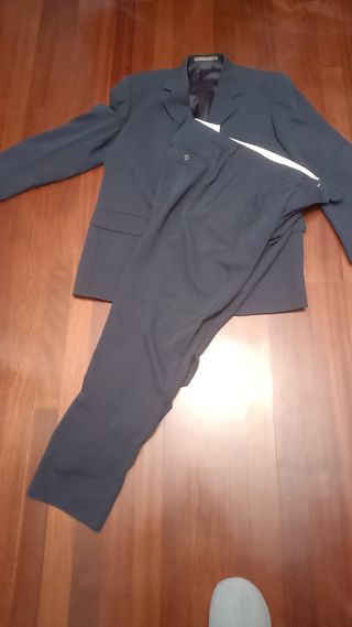 Americana , chaqueta de traje.