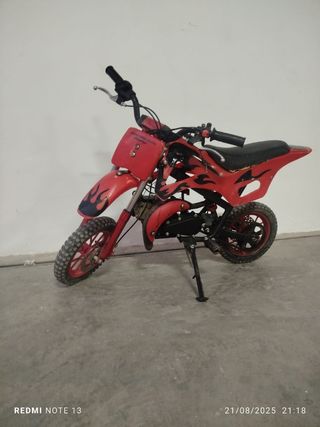 Minimoto infantil roja