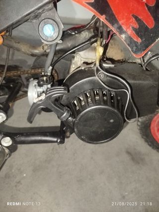 Minimoto infantil roja