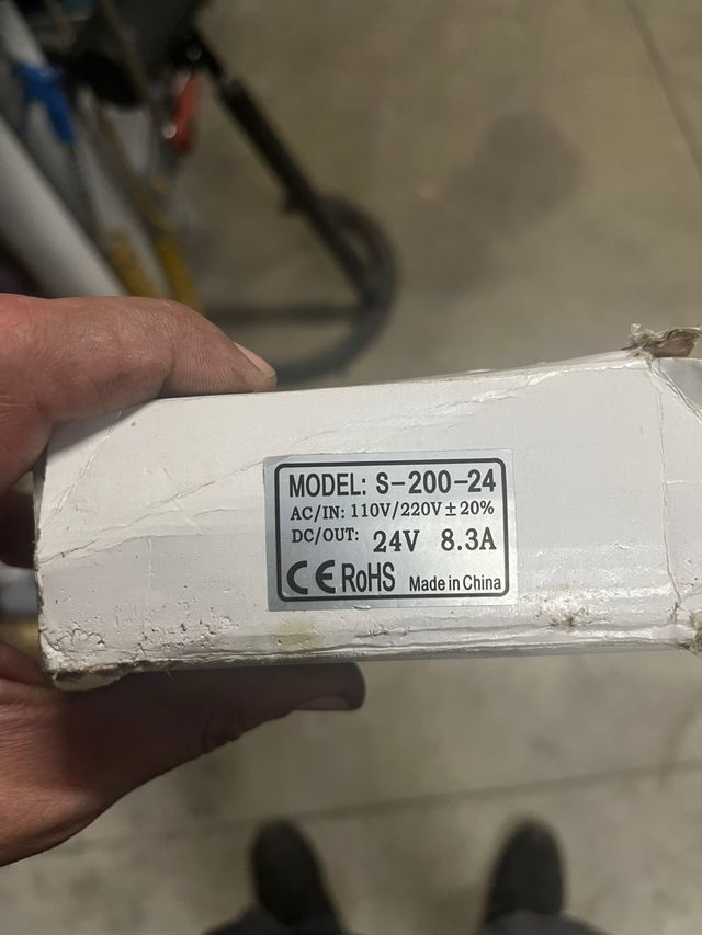 Fuente alimentación 24v DC 8.3A