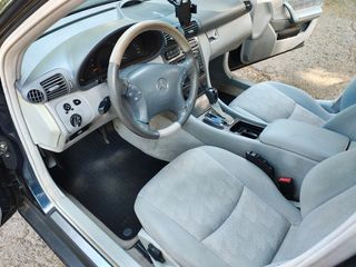 Mercedes-Benz Clase C 2003