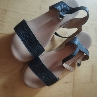Sandalias negras piel - cómodas