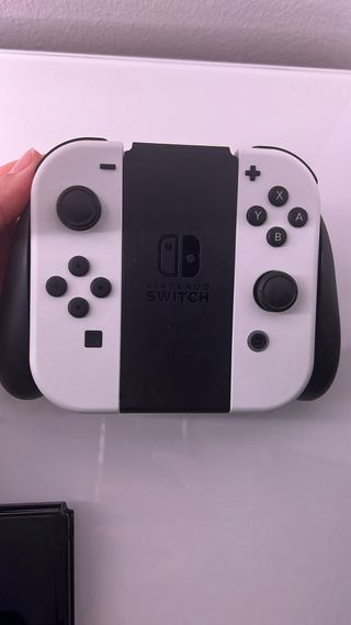 Nintendo Switch OLED - Mario Kart Deluxe 8