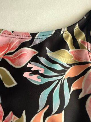 Bañador Billabong estampado flores - M