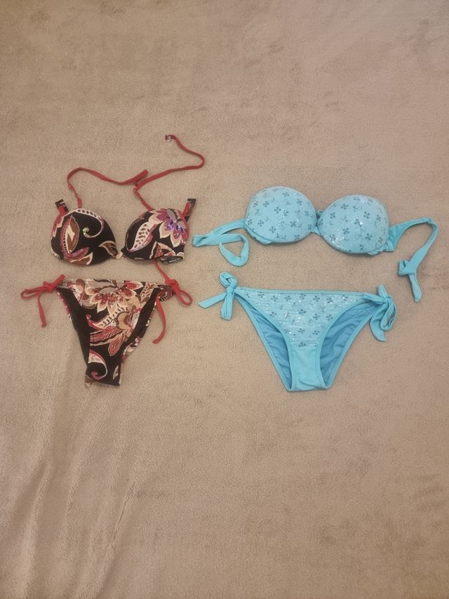 2 Bikinis Calzedonia - Negro estampado & Azul