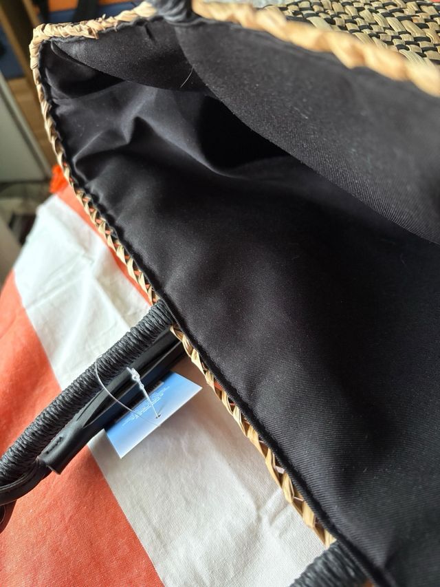 Bolso capacho beige y negro