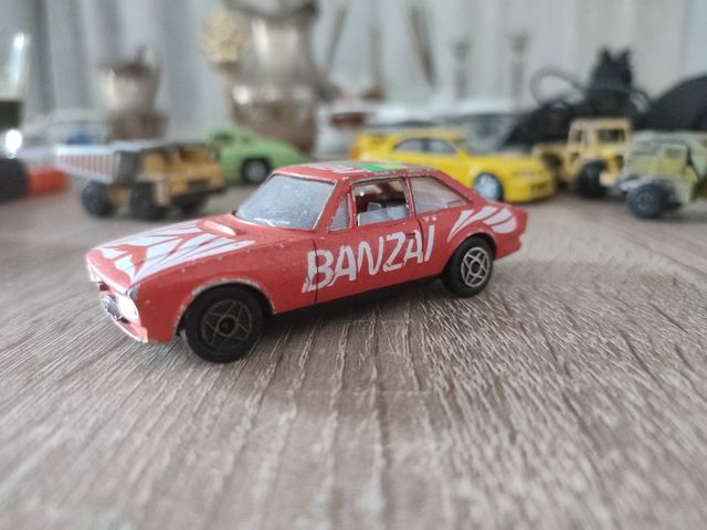 Peugeot 504 coupé v6