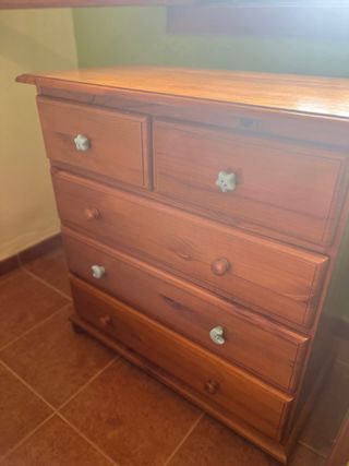Cómoda de madera (5 cajones)