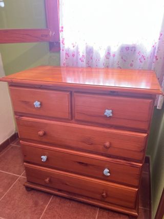 Cómoda de madera (5 cajones)