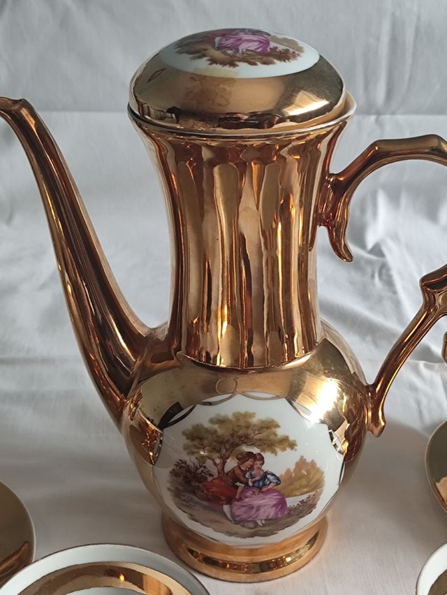 Juego café vintage dorado