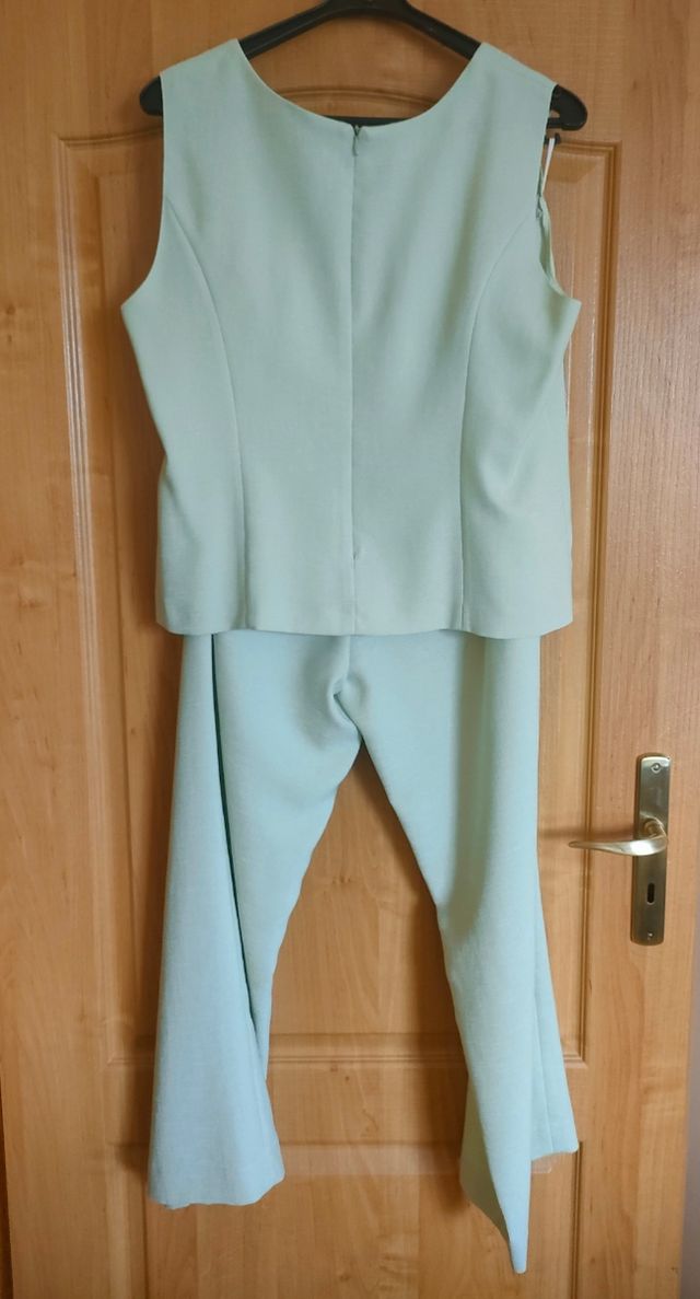 Traje XL chaqueta-pantalón verde menta lino