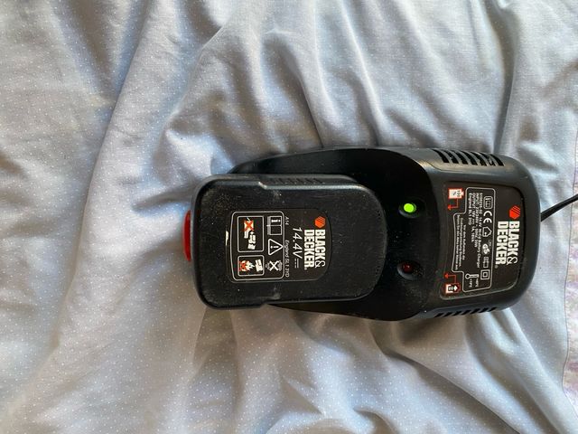 Taladro BLACK+DECKER KC2002F