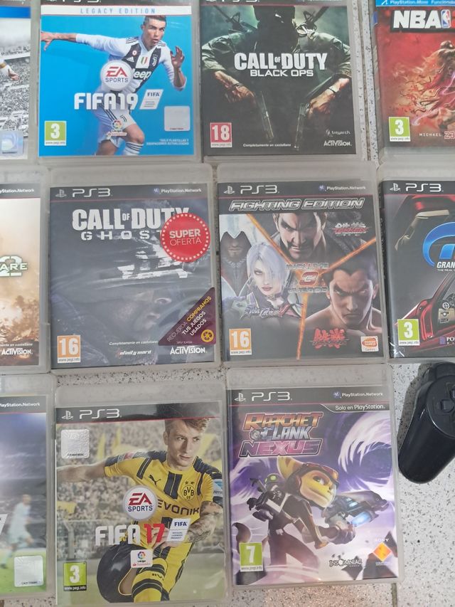 PS3 (PlayStation 3) Azul - 4 mandos y 18 juegos