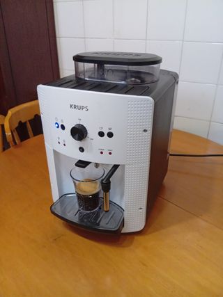Cafetera KRUPS EA81 - Espresso