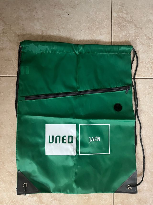 Mochila UNED verde Jaén