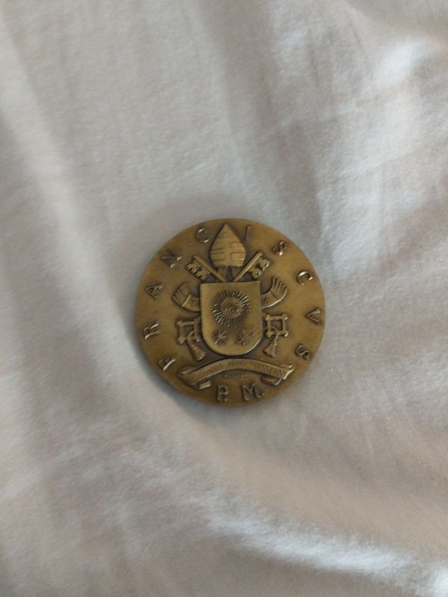 Medalla Papa Francisco - África