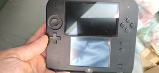Nintendo 2DS Blu & Nera + Pokémon Y