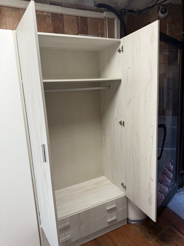 OFERTA ARMARIOS DE 2 PUERTAS NUEVOS 1.00x2,10cm NH