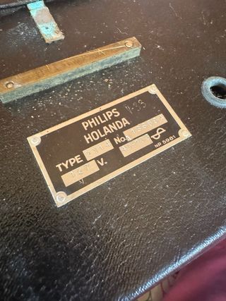 Radio antigua Philips